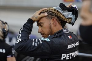 Melempem di F1 GP Arab Saudi 2022, Bottas Curiga Lewis Hamilton Lagi Ada Masalah