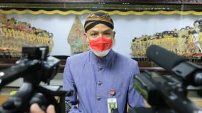 Jateng Provinsi Termiskin di Pulau Jawa, Ganjar Dinilai Terlalu Sibuk Pencitraan di Medsos