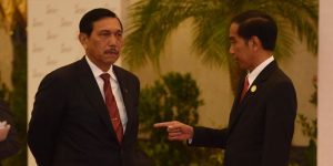 Sudah Tak Didengar dan Diikuti Perkataannya, Iwan Sumule: Jokowi Seperti Seekor “Bebek Lumpuh”