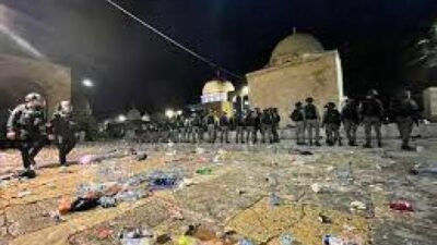 Israel Kembali Serang Al-Aqsa Saat Ramadhan, 42 Warga Palestina Terluka