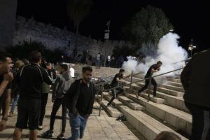 Palestina Desak Intervensi Internasional Hentikan Agresi Israel di Masjid Al-Aqsa
