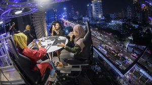 Lounge in The Sky Naik Daun, Tarif Santap Malam di Ketinggian Ini Paling Murah Rp.1,6 Juta