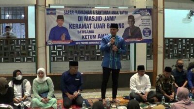 AHY Safari Ramadhan Ke Kampung Susun Akuarium dan Masjid Keramat Luar Batang