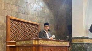 Beri Ceramah Tarawih di Masjid Kampus Almamater Jokowi, Anies Baswedan Diteriaki Presiden