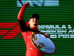 Mercedes Kesulitan di Awal Musim, Charles Leclerc Sebut Lewis Hamilton Tak Mungkin Juara F1 2022