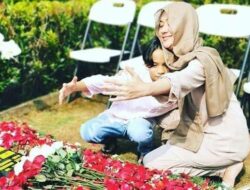 Momen Lebaran, Bunga Citra Lestari Ajak Noah Ziarah ke Makam Ashraf Sinclair