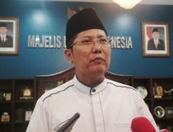 Kedubes Inggris Kibarkan Bendera LGBT, KH Cholil Nafis: Ditegur, Tamu Harus Tahu Diri