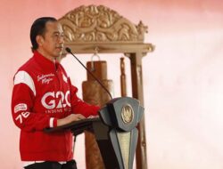 Di Hadapan Ganjar Pranowo, Jokowi Minta Projo Jangan Tergesa-gesa