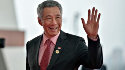 UAS Ditolak Masuk, Netizen Kompak Serbu Akun Medsos PM dan Presiden Singapura