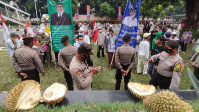 Demo di Depan Gedung KPK, Gemas NU Minta Cak Imin Ditangkap Terkait Kasus Kardus Durian