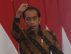 Jokowi Minta Program Kartu Prakerja Dievaluasi