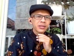 Projo Dukung Jokowi 3 Periode, Ujang Komarudin: Kemungkinan Dapat Bisikan Dari Istana