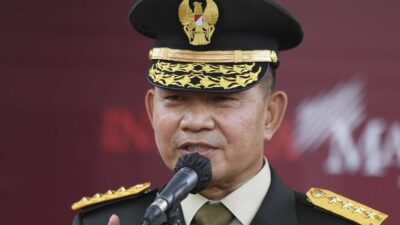 Pantau Harga Migor di Pasar, Pengamat Militer: KSAD TNI Jenderal Dudung Lampaui Tugas