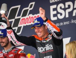 Tampil Impresif, Aleix Espargaro Satu-Satunya Pembalap Yang Selalu Raih Poin di Paruh Musim MotoGP 2022