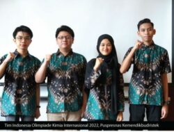 Tim Indonesia Sabet 4 Perak di Olimpiade Kimia Internasional 2022 di Tiongkok
