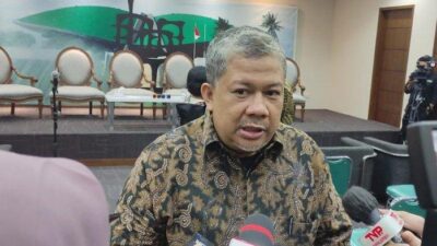 Fahri Hamzah Sentil Airlangga: Senyum Di Tiap Desa Tapi Elektabilitas Enggak Naik