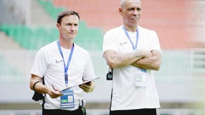 Direktur Sepak Bola Garuda Select Dennis Wise Pantau Timnas U16 Vs Vietnam