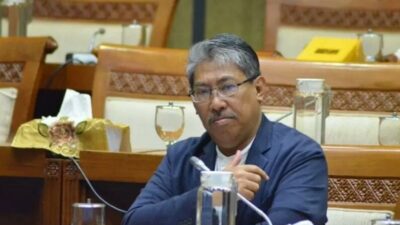 Ketimbang Naikkan Harga BBM, Jokowi Lebih Baik Setop Proyek IKN dan Kereta Cepat