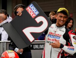 Resmi Dipertahankan Honda Team Asia, Mario Suryo Aji Bertekad Tampil Lebih Baik di Moto3 2023
