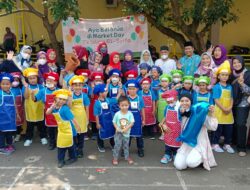 Keseruan Para Siswa TK Islam El-Syifa Menggelar Market Day