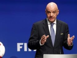 Presiden FIFA Berduka Atas Tragedi Kanjuruhan: Ini Hari Tergelap Dalam Dunia Sepakbola
