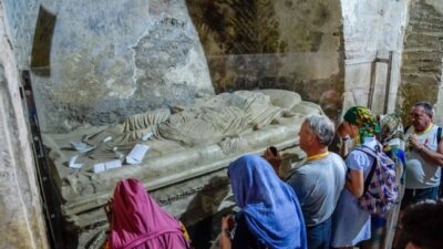 Para Arkeolog Temukan Malam Sinterklas di Demre Turki