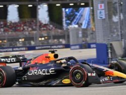 Kualifikasi F1 GP Singapura 2022: Charles Leclerc Tercepat, Max Verstappen Harus Start di Urutan 8