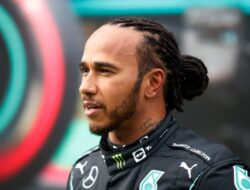 Ogah Pensiun Dari F1, Lewis Hamilton Segera Perpanjang Kontrak Dengan Mercedes