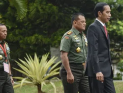 Panda Nababan Ungkap Penyebab Dendam Jokowi ke Gatot Nurmantyo