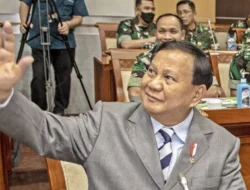Rocky Gerung Akui Jokowi Sudah Jadi Pemain Politik Ulung: Dia Umpankan Prabowo