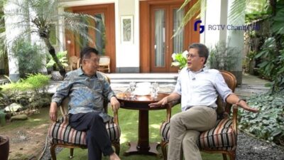 Rocky Gerung: Emak-Emak Sudah Tak Peduli Jokowi, Pindah Hati ke Anies Baswedan