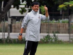 Sosok Indra Sjafri, Dari Tukang Pos Hingga Jadi Salah Satu Pelatih Timnas Indonesia Paling Sukses
