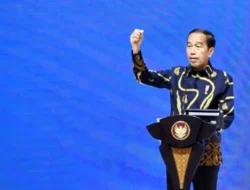 Alfian Tanjung Singgung Dokumen Ijazah Jokowi: Kalau Tak Ada Masalah, Tunjukkan saja yang Asli