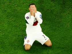 Legenda Portugal Luis Figo Kritik Keras Fernando Santos Cadangkan Cristiano Ronaldo di Piala Dunia 2022