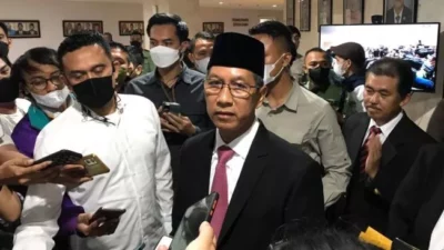 Gubernur Heru Budi Setuju Semua Masjid Jakarta Setor 50 Persen Infak Jumat ke Rekening Ormas