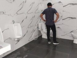 Viral! Toilet Duduk di Kantor DPRD Deli Serdang Dipasang Berhadapan Tanpa Sekat