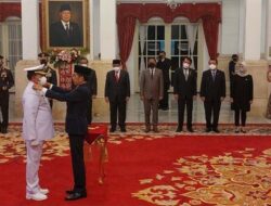 Jokowi Resmi Lantik Laksamana Yudo Margono Jadi Panglima TNI