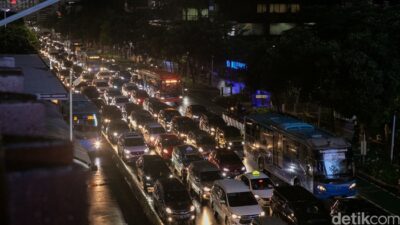 Google Punya Solusi Atasi Kemacetan Jakarta, Kuncinya di Lampu Merah