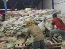 Terungkap! Dugaan Korupsi Bansos di Era Anies, Beras Triliunan Rusak Tersimpan di Gudang