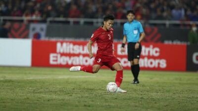 Stadion My Dinh Hanoi Dibersihkan Jelang Vietnam Jamu Timnas Indonesia