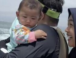 Media Asing Soroti Aksi Ria Ricis Bawa Bayi 5 Bulan Naik Jet Ski Tanpa Pengaman