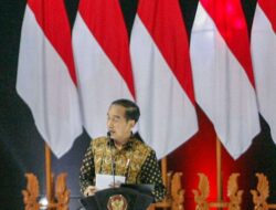 Jokowi Kritik Aturannya Sendiri Soal Perubahan Nama IMB