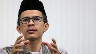 Ujang Komarudin: Partai Golkar Harus Mati-matian Jika Usung Ridwan Kamil Jadi Cawapres Airlangga