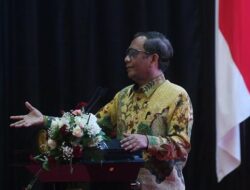 Menko Mahfud MD: Korupsi Lahir Dari Banyak Politisi Yang Dipilih Demokratis