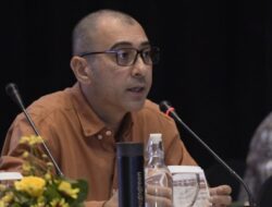 Fraksi PKB Desak Garuda Indonesia Segera Akomodir Penggunaan Jilbab Bagi Pramugari