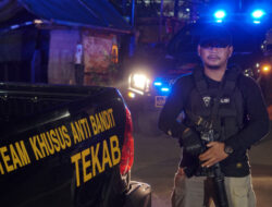 Kejar-Kejaran, Mobil Pelat Merah Pengedar Narkoba Diberondong Tembakan Polisi di Kota Serang