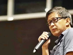 Rocky Gerung: Era Jokowi Akan Dikenang Sebagai Decay Regime, Rezim Yang Membusuk