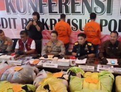 Gerebek Gudang Thrifting di Tabanan, Polisi Sita 117 Karung Berisi 58 Ribu Baju Bekas