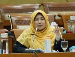 Barang Bawaan PMI Diacak-acak Petugas Bea Cukai, PKS: Harusnya Disambut Karpet Merah
