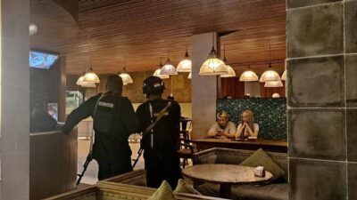 Ramai Tamu Asal Rusia dan Ukraina, Hotel di Bali Ini Dijaga Ketat Brimob Bersenjata Lengkap
